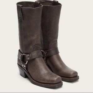 Frye Harness 12R Boots - Smoke